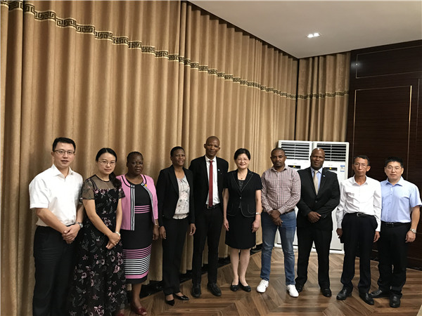 博茨瓦纳卫生健康部代表团访问福建
