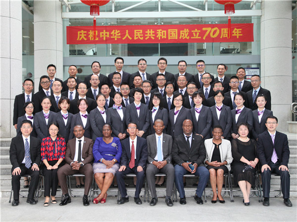 博茨瓦纳卫生健康部代表团访问福建