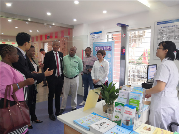 博茨瓦纳卫生健康部代表团访问福建