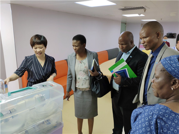 博茨瓦纳卫生健康部代表团访问福建