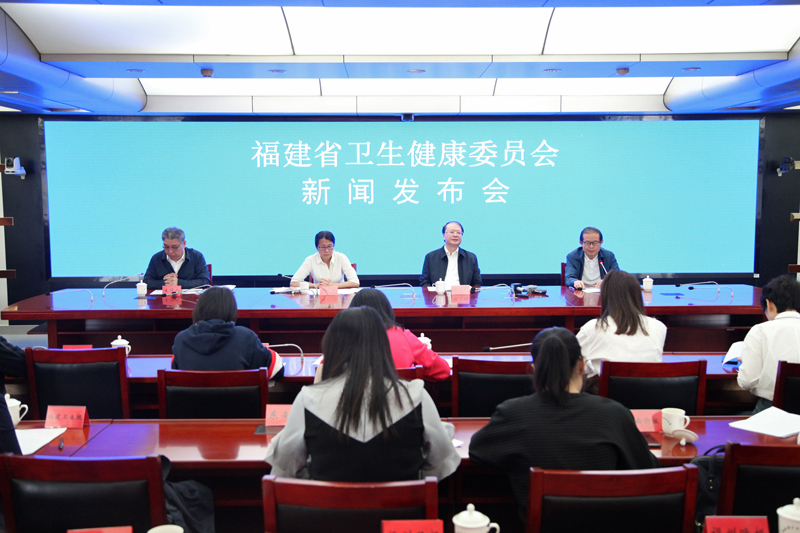 我省全科医生队伍建设初显成效 城乡每万名居民拥有2.2名全科医生数