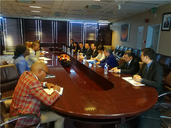 福建省卫生健康委代表团赴博茨瓦纳慰问医疗队员 推进卫生合作