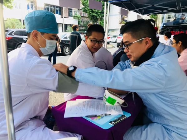 暖冬，省卫健系统连续九年热血送暖！