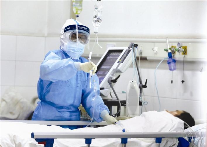 白衣执甲 英雄本色