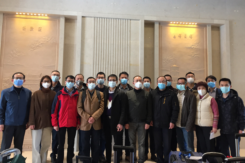 省卫健委第八批援疆人才启程进疆