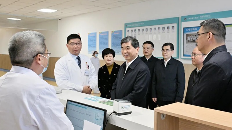 周祖翼在三明调研