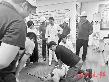 5个月教会500人“敢救会救” 5个月教会500人“敢救会救”